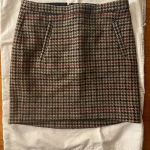 Adorable wool J. Crew mini skirt! Size 0